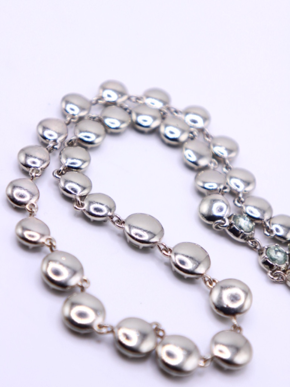 Banana Republic GLOWING Silver tone Necklace with Pale Green Rhinestones - Picture 6 of 6